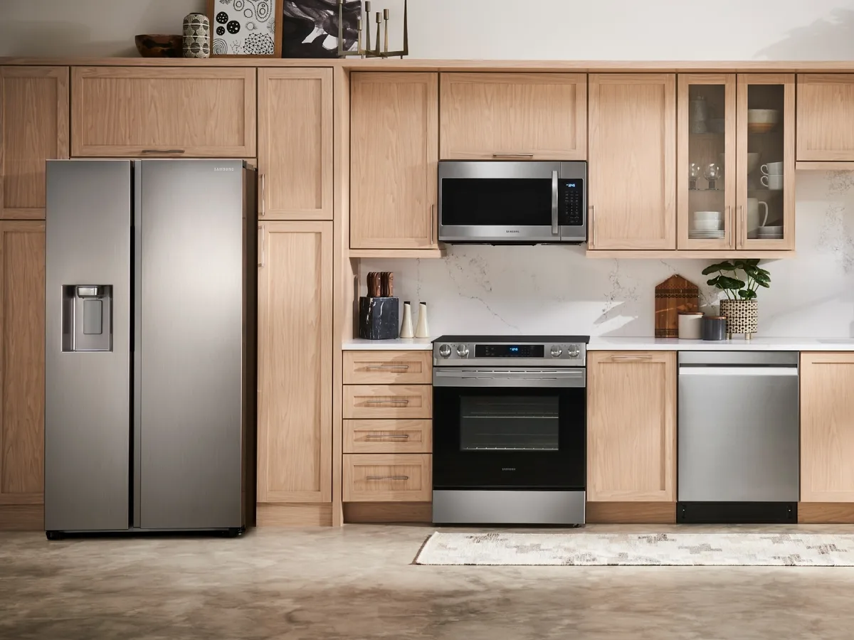 Samsung 27.4 cuft Side by Side Refrigerator - Fingerprint-Resistant Stainless Steel view 4