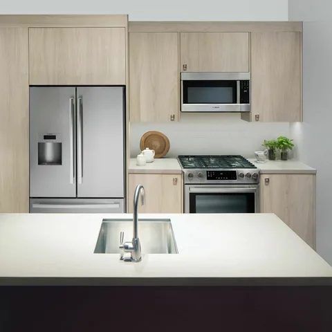 Bosch 800 Series 1.8 cuft Over-the-Range Convection Microwave with Sensor Cooking - Stainless Steel view 2
